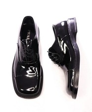 $1,145 PRADA - Black Patent Leather Oxfords - US 10 (9UK)