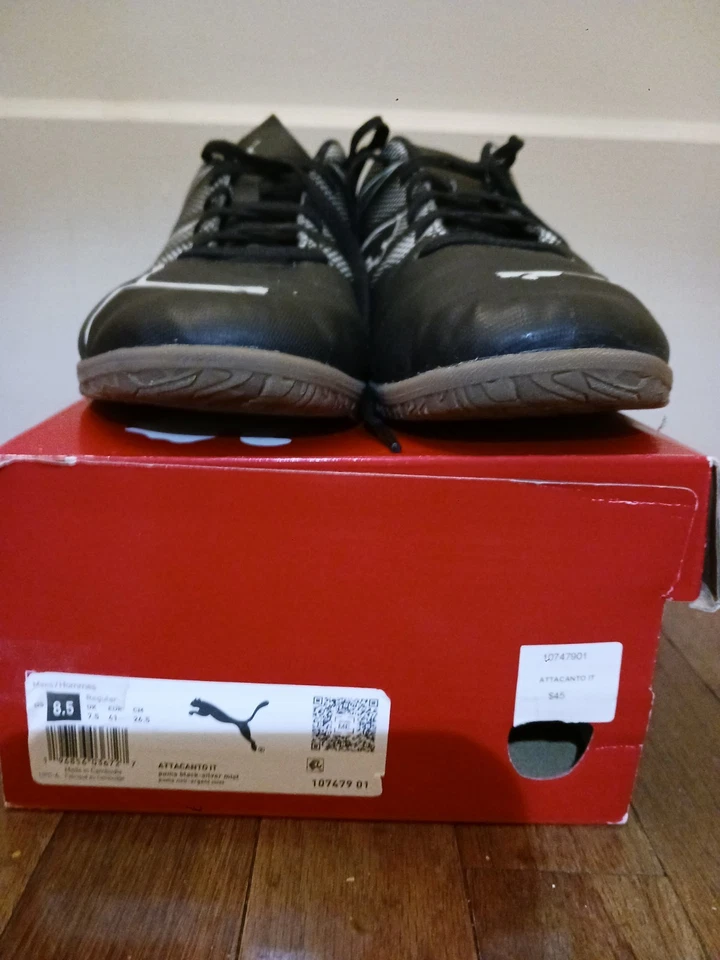 Preowned Puma Men's 8.5 Attacanto IT Indoor Soccer Shoes - Image 2 of 4