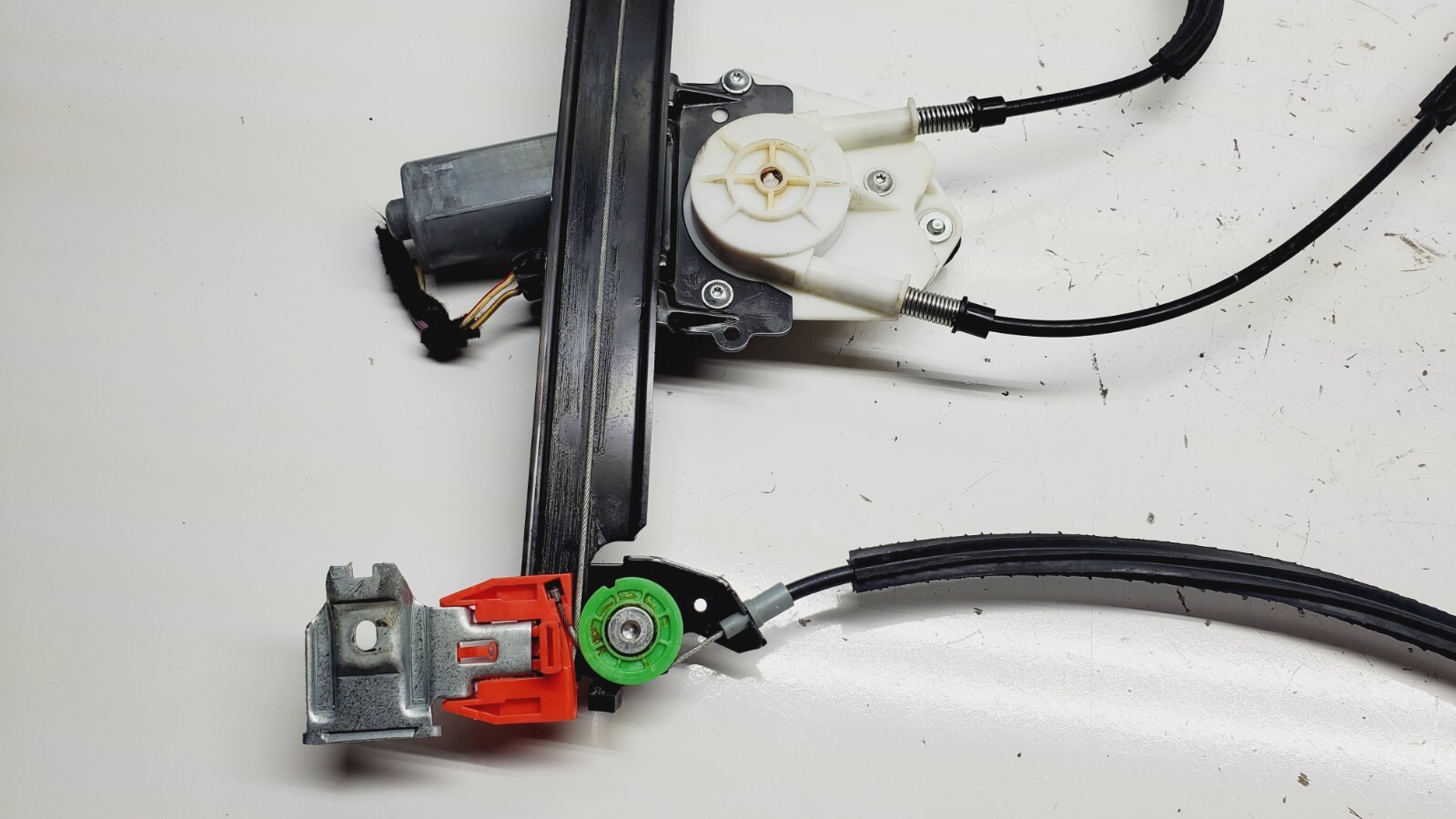 2003-13 Maserati Quattroporte M139 Front Right Side Window Regulator Motor OEM