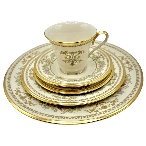 Lenox Castle Garden 5 Piece Place Setting Excellent Unused Condition
