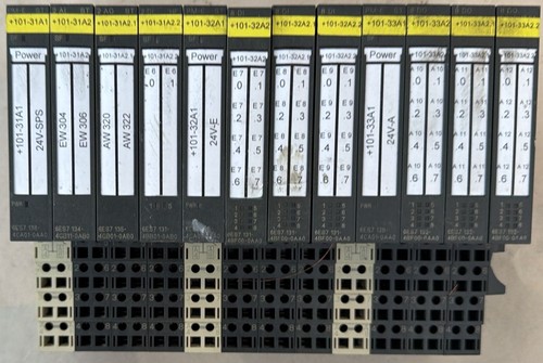 Siemens 6ES7131-4BF00-0AA0+3x 6ES7138-4CA01-0AA0+2x 6ES7135-4GB01-0AB0 12 modules - Photo 1/3