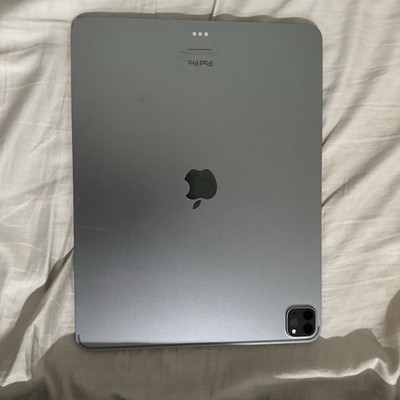Apple iPad Pro 12.9 (6th Gen) M2 128GB Wi Fi silver1 year square trade warranty 