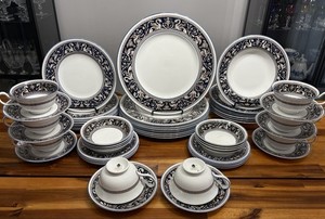 55pc Wedgwood Florentine W1956 Bone China Set - Service for 8 - England Pristine