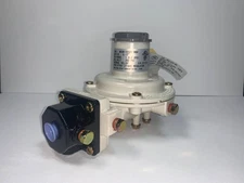 MEC Excela-Flo MEGR-1232E-BBH Twin Stage LP Gas Regulator 1-2.2 PSI