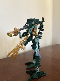 LEGO Bionicle Piraka Zaktan 8903 Complete w/ Canister Manual Light-Up Eyes Zamor