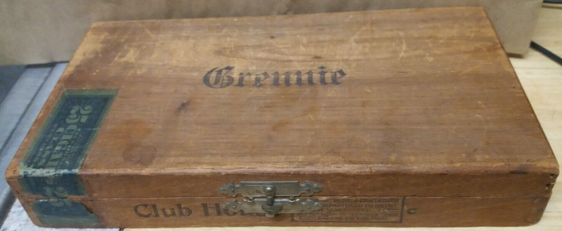 Vintage "Grennie" Wood Cigar Box with 1926 Tax Stamp Aleceda Cigar Factory NYC