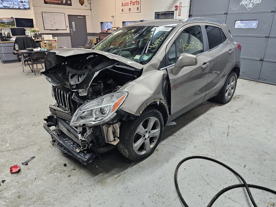 Conjunto de luz trasera izquierda usada se adapta a: Buick Encore 2013 grado A izquierdo Foto 4 de 4