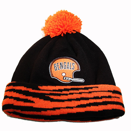 Mitchell & Ness NFL Cuffed Knit Pom Beanie Winter Hat Vintage Team