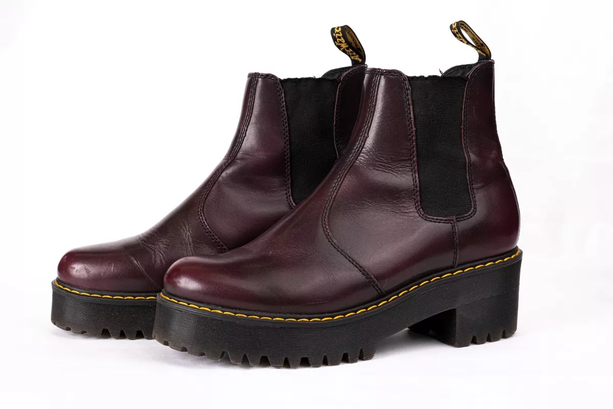 Doc martens hotsell heels red