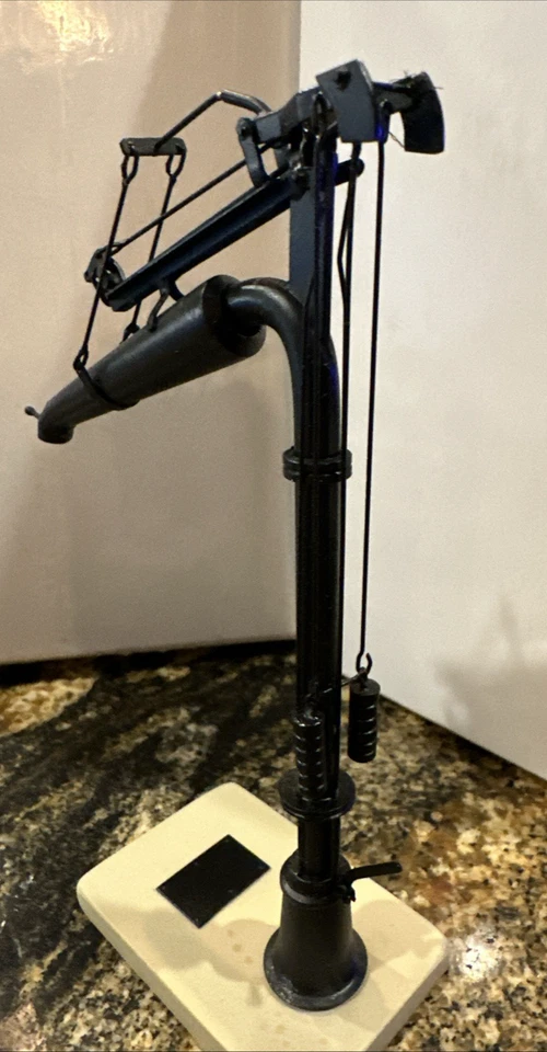 O Scale Brass Operating Water Crane w/Rigging Unboxed - 1:48 - Image 2 of 4