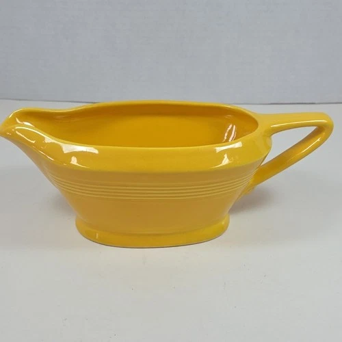 Vintage HOMER LAUGHLIN HARLEQUIN Yellow Gravy / Sauce Boat Excellent Condition!!