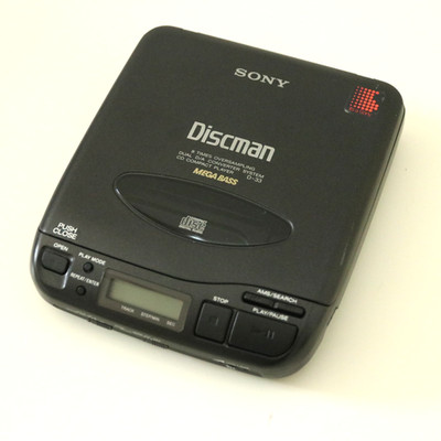 (READ) Vintage Sony Discman D-33 Mega Bass Portable CD Player Made in Japan