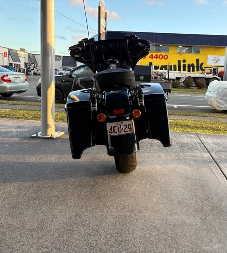 2019 FLH XS Series Street Glide S