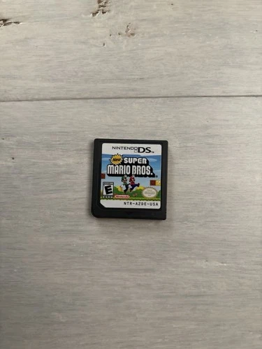 Nintendo New Super Mario Bros. Nintendo DS Game Manual Included NTSC-U/C