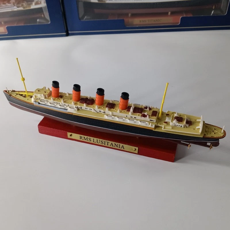 1:1250 Alloy Diecast Cruise Ship Model RMS LUSITANIA Ocean Liner Collection Gift - Image 3 of 4