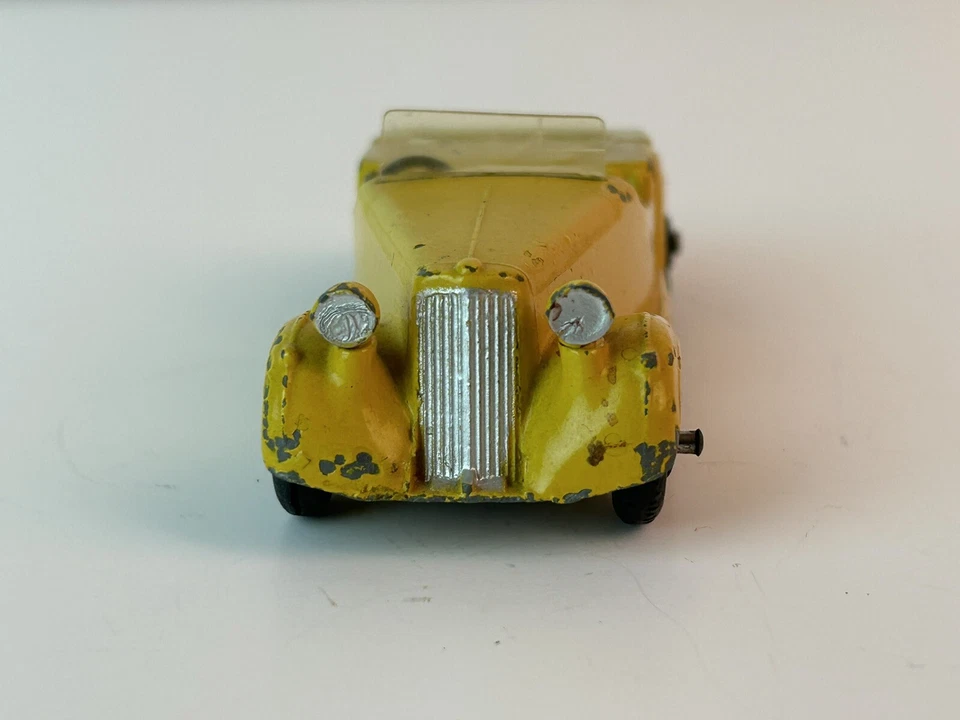 Dinky #38b, 1940’s Sunbeam Talbot Convertible, Yellow, Original - Image 3 of 4