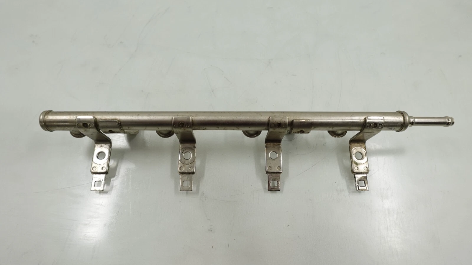 2005-2011 Yamaha VX Cruiser 1100 OEM Gas Fuel Injector Rail 6D3-12880-00-00