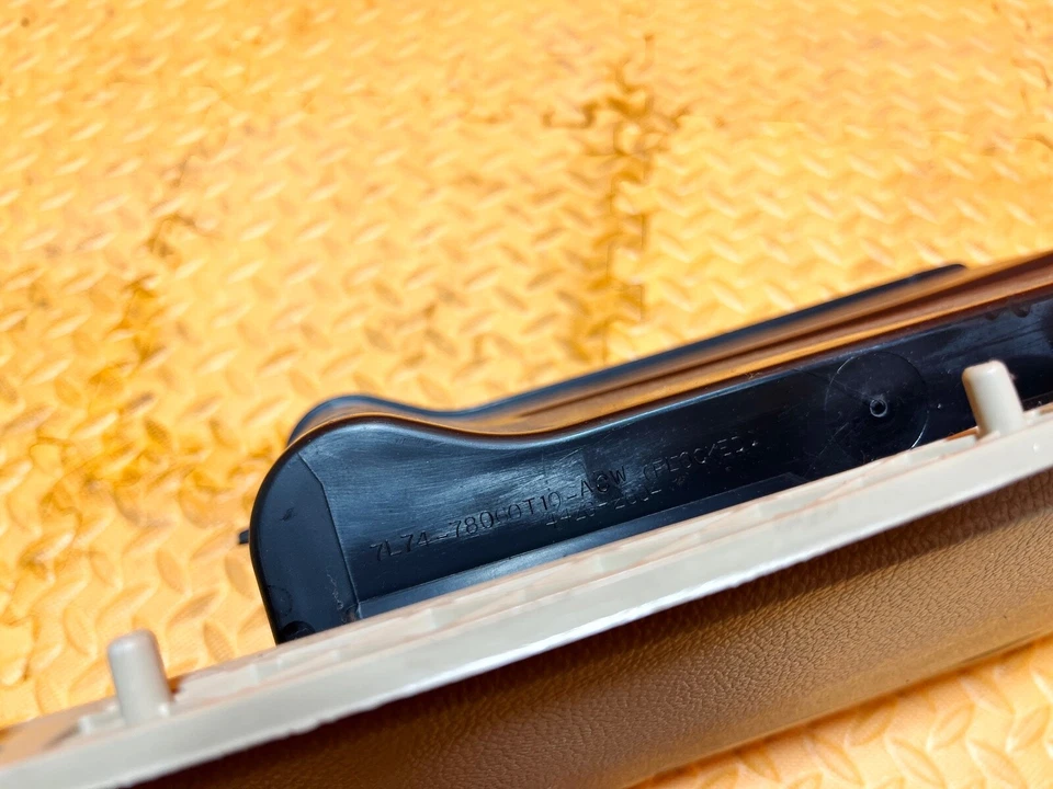 07-14 FORD EXPEDITION TABLERO PANEL DE INSTRUMENTOS GUANTERA COMPARTIMENTO ALMACENAMIENTO OEM Foto 4 de 4