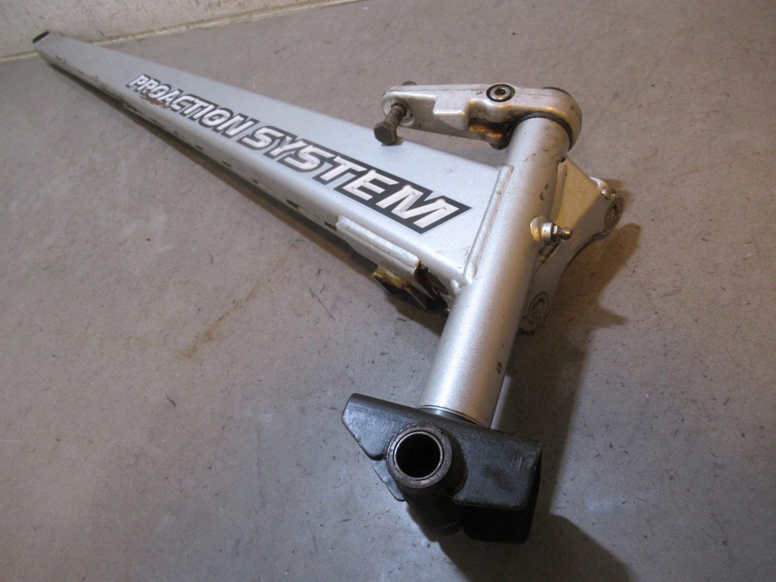 Yamaha Viper 700 Trailing Arm Right 2003 #8