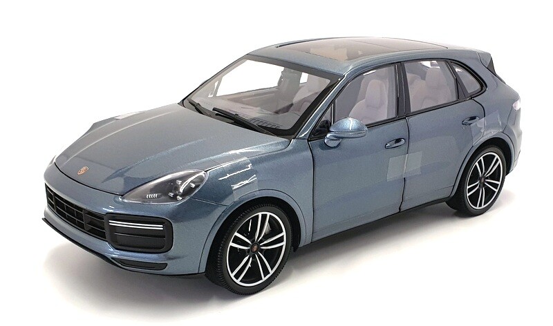 Minichamps 1/18 Scale 110066070 - 2017 Porsche Cayenne Turbo S - Blue Metallic Minichamps 1/18 Scale 110066070 - 2017 Porsche Cayenne Turbo S - Blue Metallic