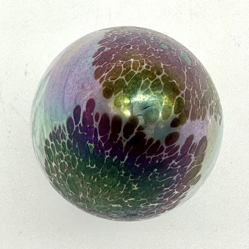 Mount Saint Helen (MSH) Ash 1988 Iridescent Art Glass Egg Paperweight 2.25” Tall - Picture 4 of 6