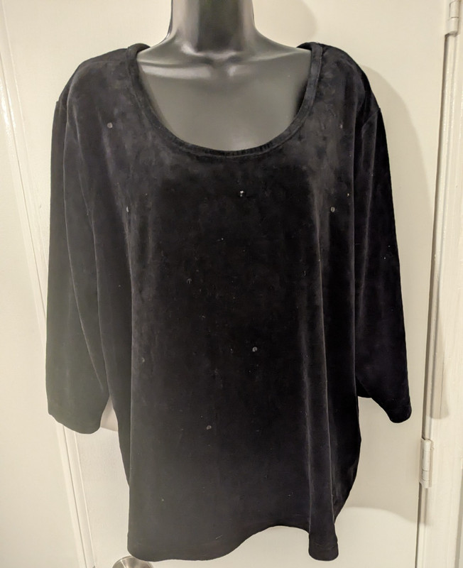 Women's Cracker Factory Velvet Sequin Top-Size 3X