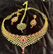 Indian jewelry set (Maang Tikka, Choker, Earrings) Gold Tone, White & Red Stones