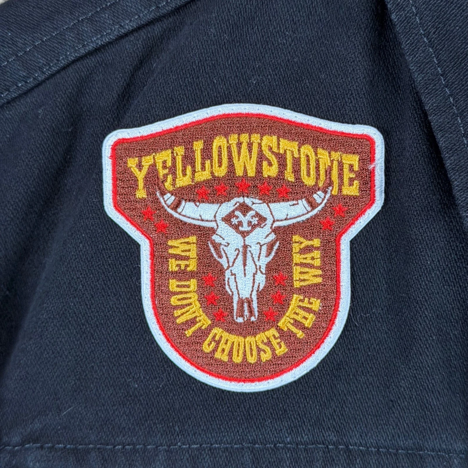 WRANGLER x YELLOWSTONE Denim Trucker Jacket Mens M Black Western Cowboy Rancher - product detail image 4
