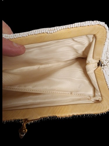 Vintage Bags By Josef Hand Beaded in France White Handbag Clutch Kiss Clasp - Picture 9 of 9