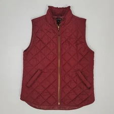 J. CREW Mercantile Women Quilted Down Vest Small Cabernet Burgundy Full Zip EUC 