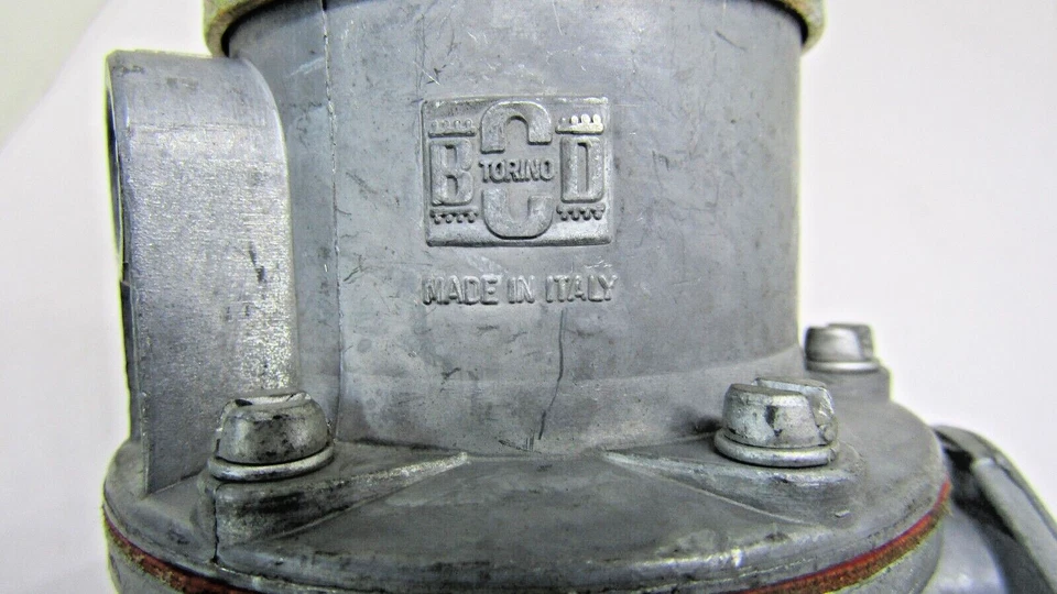 Bomba de combustible mecánica 1697/1 BCD TORINO Triumph TR6 TR250 GT6 con palanca de cebado Foto 4 de 4