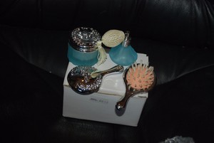 Madame-Alexander-Bathroom-Set-Mirror-Brush-Perfume-Powder-New-in-Box