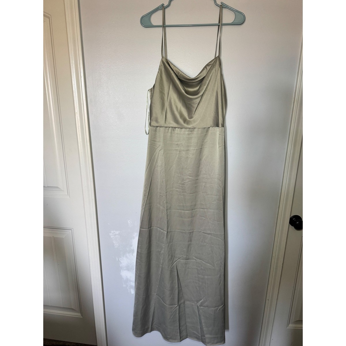 vow'd bridesmaid dresses Sage Green Satin Cowl Neck Maxi Dress Adjustable Straps Size M eye Interior Construction maja lindelöf Adelie Asymmetric Hem Halter Size:BFF-1
