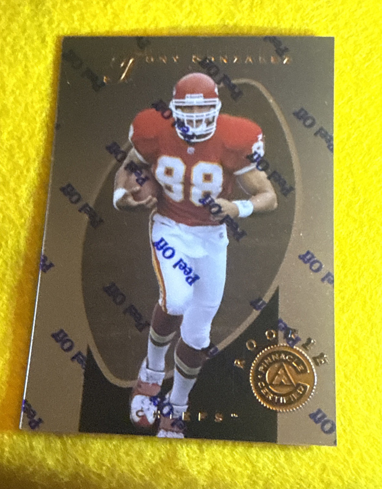 1997 Pinnacle Certified - Tony Gonzalez #149 Certified Red (RC) W/Peel