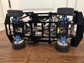 LEGO TECHNIC: Super Car (8880)