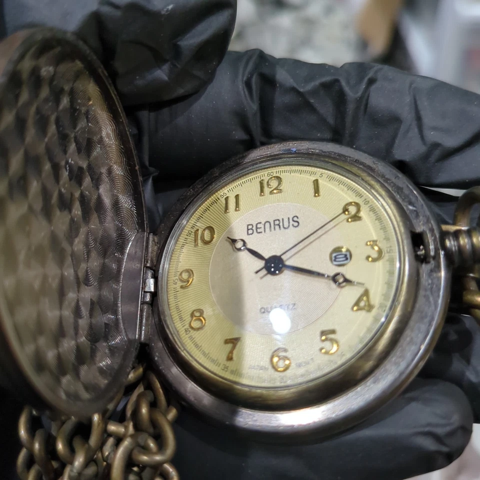 Working Benrus Eagle Pocket Watch Men Gold Tone Black 45mm Date New Battery - Image 3 of 4
