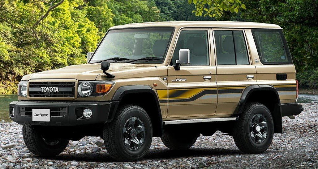 非売品 TOYOTA 70th Annniversary Storybook Toyota Original 70 Series Land Cruiser Launched In Japan For