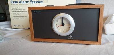 スピーカー・ウーファー Tivoli audio Dual Alarm Speaker Tivoli audio Dual Alarm Speaker, Metallic taupe/ cherry nu, OVP