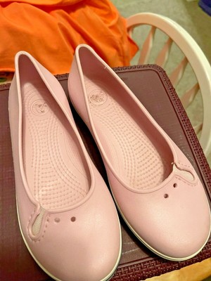 crocs ballet flats pink