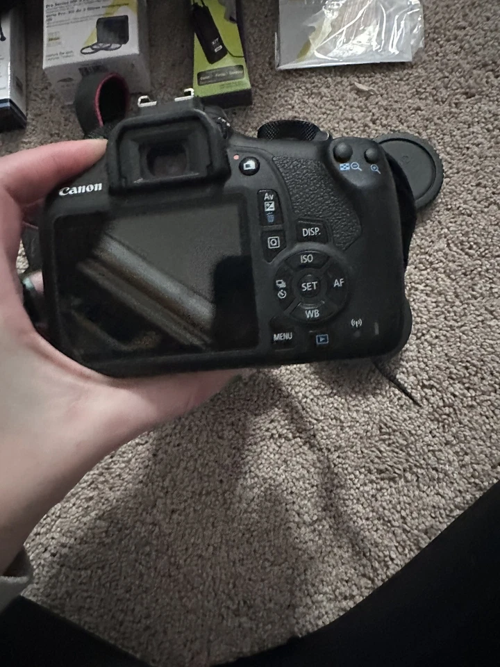 Cámara Canon Eos Rebel T6 DS126621 + Extras Foto 4 de 4