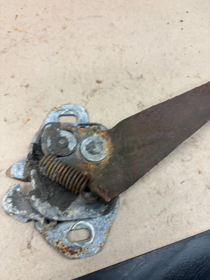 1972 1980 DODGE RAMCHARGER D150 W150 HOOD LATCH RELEASE HANDLE ASSEMBLY BIRDBATH - Image 3 of 4