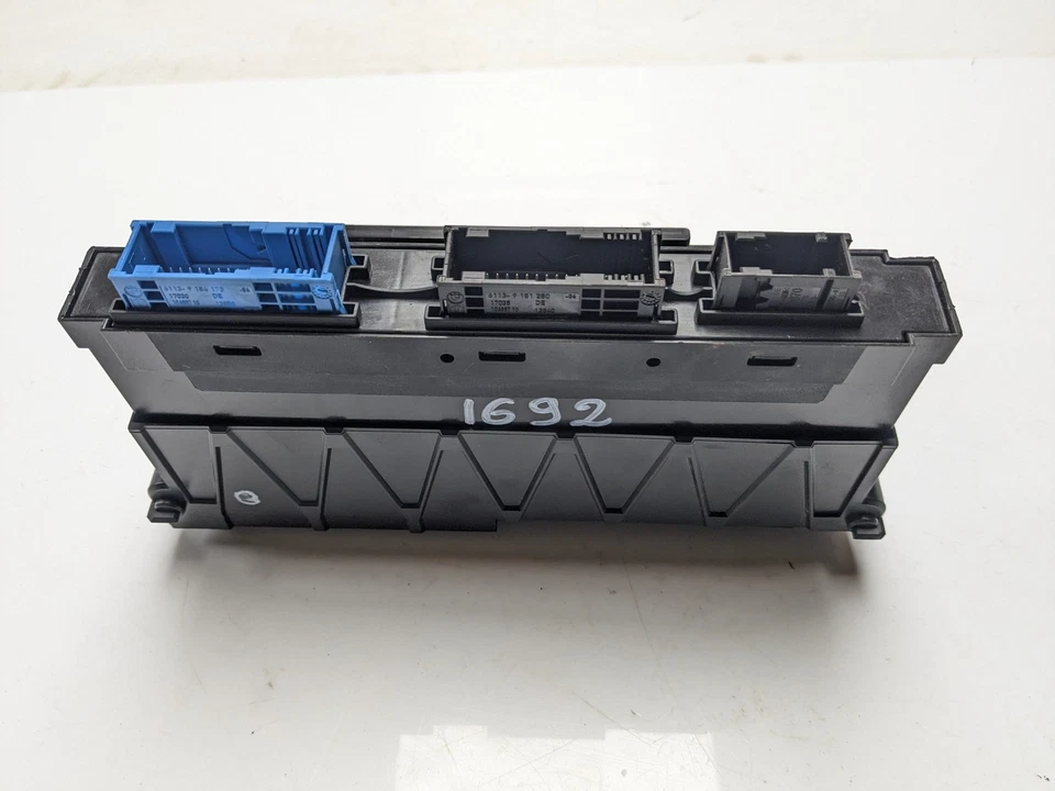 BMW X3 F25 FUSE BOX MODULE 2013 8002378  - Image 3 of 4