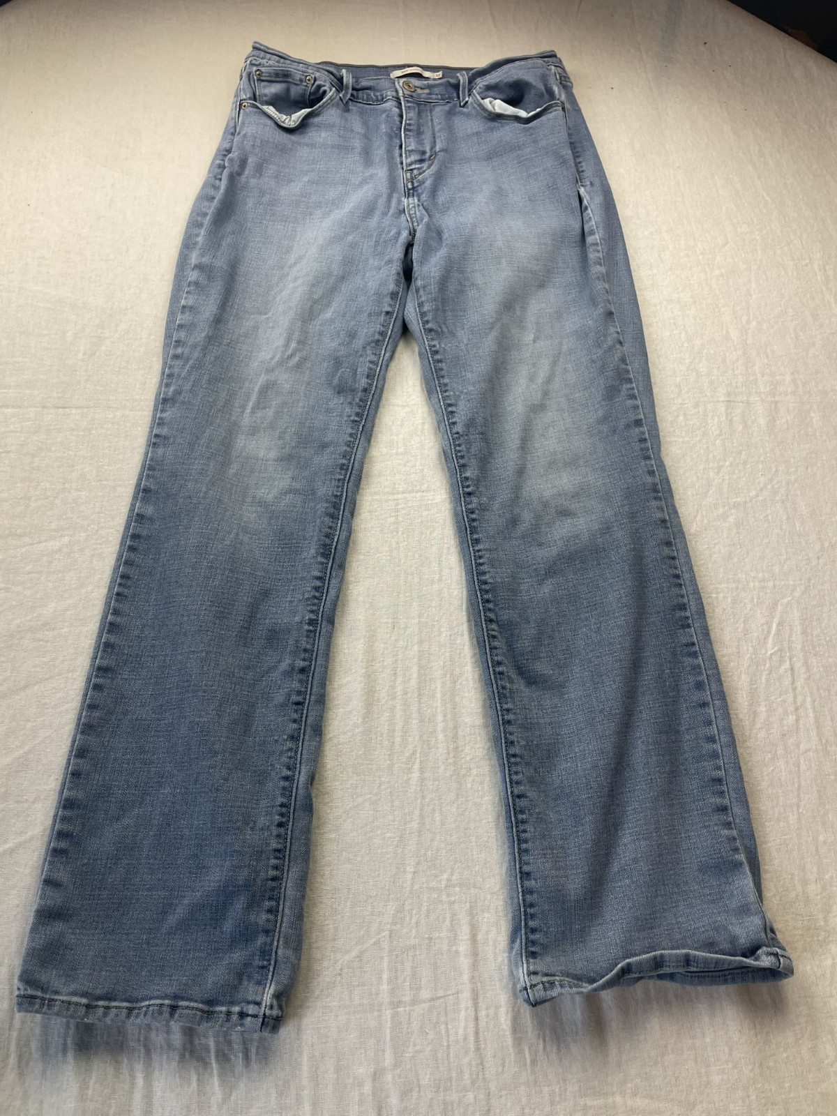 Levi's 505 Mid Wash Blue Women Size 12 Straight Leg Red Tab Normcore Denim Jeans