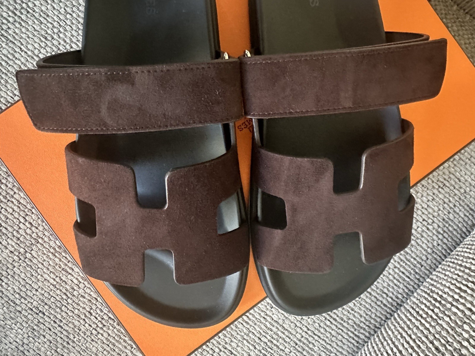Size 39EU NIB HERMÈS Marron Ébène Suede Women’s Chypre Sandals w/ Receipt thumbnail 9