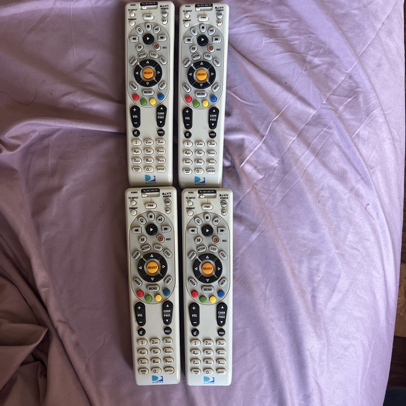 Genuinel  TV Remote Control Direct TV Remotes  Lot Of 4