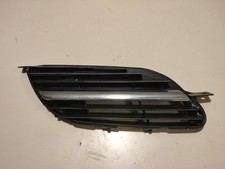 Kühlergrill Rechts Vorne 62316BU100 Nissan V10 Almera Tino dCi Kombi