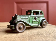 Antique Early 1920s Cast Iron Green A.C Williams Austin Sedan 3” Toy Motor Car