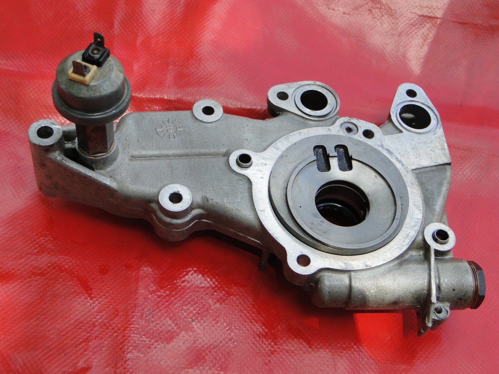 Maserati Biturbo 2.5 V6 AM453 Engine Oil Pump 1984-1986 GENUINE 311820002 59K