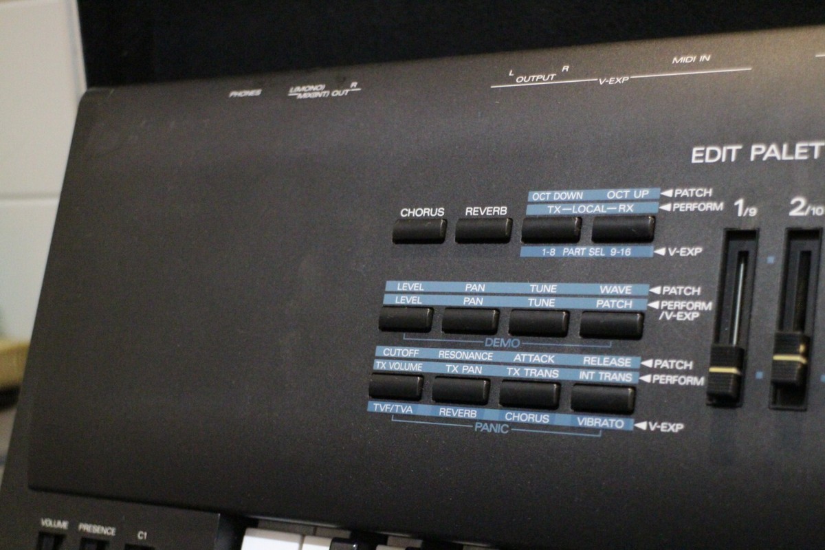 USED Roland JV 90 Expandable Synthesizer Keyboard U2529 250307 | eBay