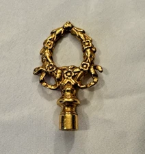 Vintage Brass Tone Lamp Finial – Wreath & Floral Bow Design